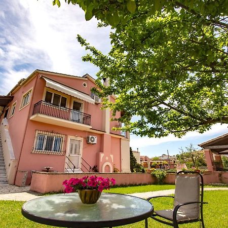 Sofi'S House & Garden Apartment Kanálion Екстериор снимка